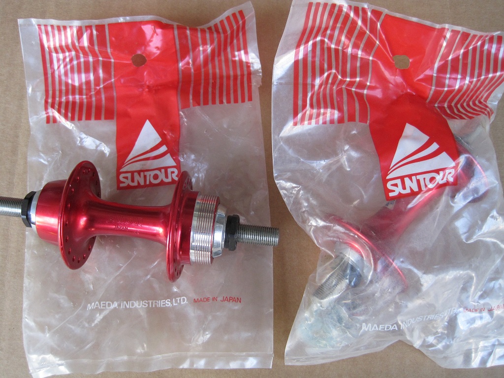 http://jkhgroup.com/hubssuntourlowred.jpg
