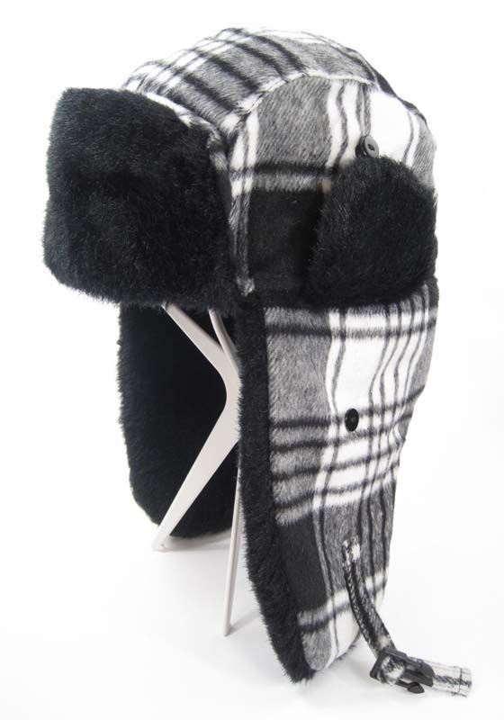 color black white plaid mix material acrylic medium large 22 5 in 23 